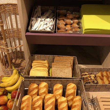 Hotel Du Stade Ex Kyriad Direct Lille Est Stade Pierre Mauroy Вільнев-д'Аск Екстер'єр фото