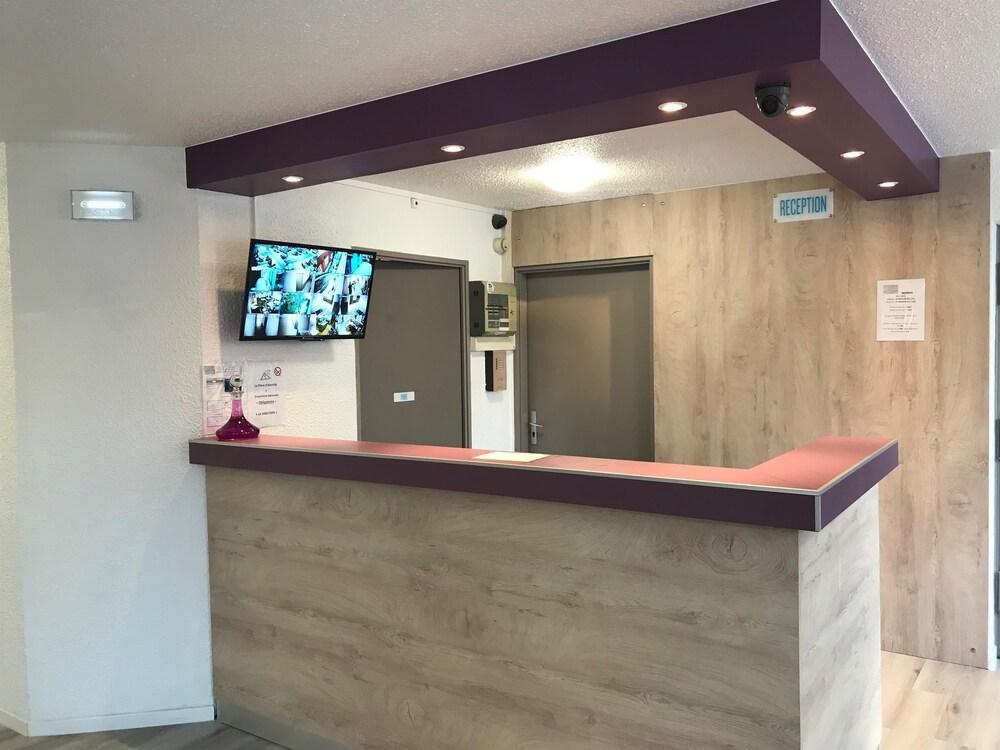 Hotel Du Stade Ex Kyriad Direct Lille Est Stade Pierre Mauroy Вільнев-д'Аск Екстер'єр фото