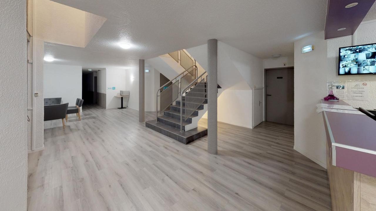 Hotel Du Stade Ex Kyriad Direct Lille Est Stade Pierre Mauroy Вільнев-д'Аск Екстер'єр фото